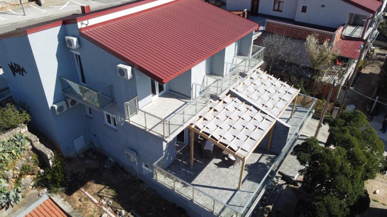 Vila Velvet Hotel Starigrad Paklenica Exterior photo
