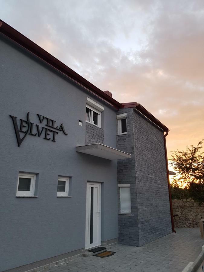Vila Velvet Hotel Starigrad Paklenica Exterior photo